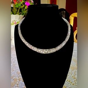 Premier Designs Plate Collar Necklace